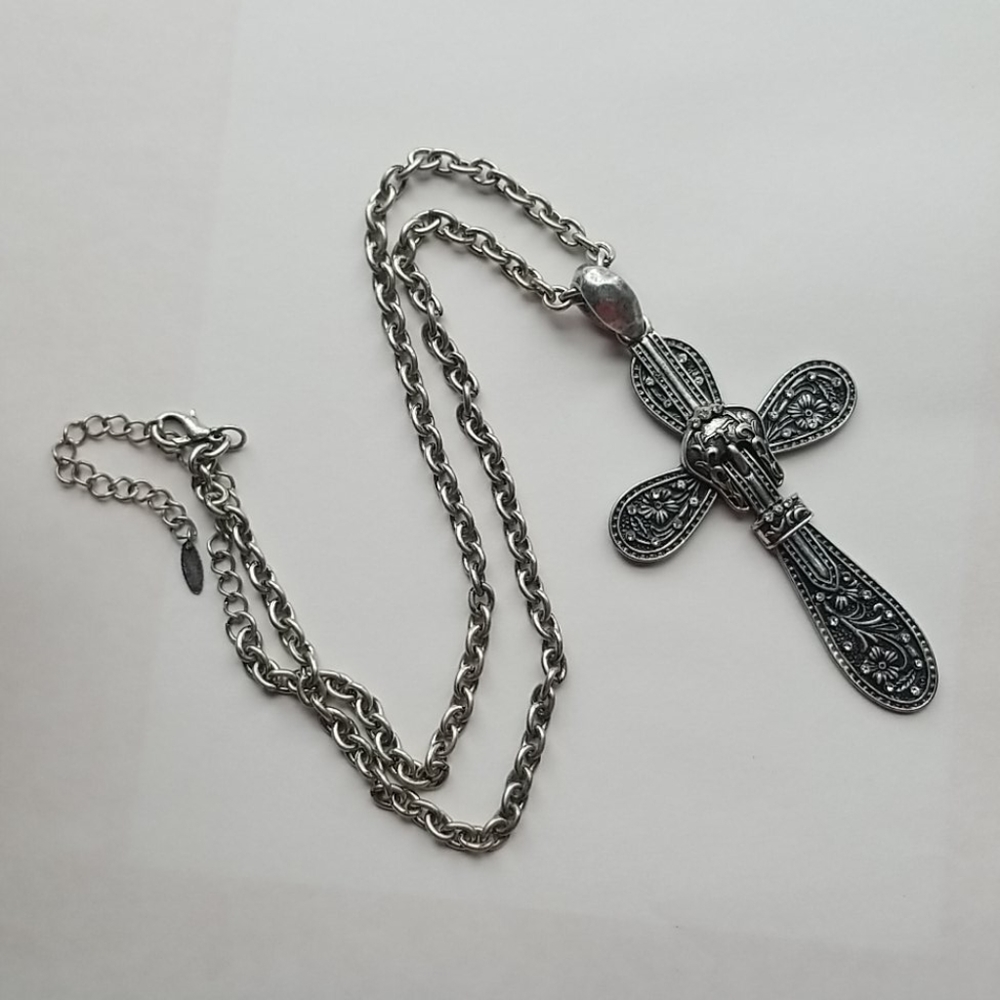 Silver VCLM cross necklace